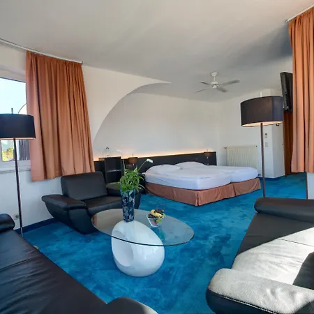 Ξενοδοχείο Skycity Atrigon 4*