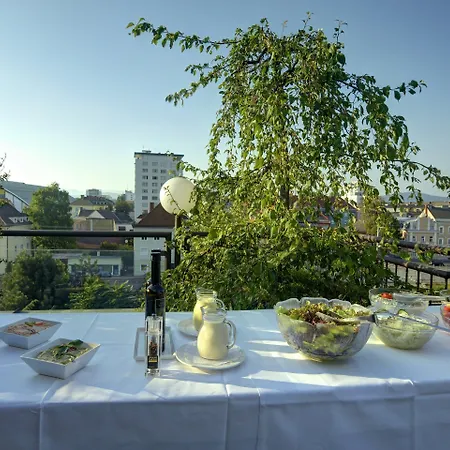 Skycity Atrigon Szálloda 4*